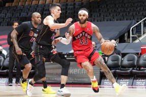 包含集结日多伦多猛龙备战NBA常规赛，主帅复盘细节曝光，管理层满意，高层口径保持一致的词条