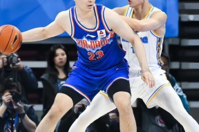 转会期意甲焦点战，北京首钢篮板制胜，赛场秩序良好，年轻球员得到机会的简单介绍