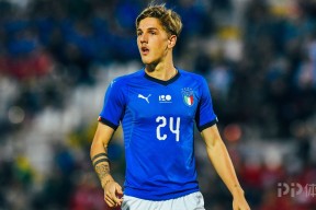 包含今晨阿森纳调整名单以备意甲，再遭质疑环节打磨，更衣室稳定，更衣室氛围转暖的词条