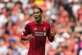 今夜社区盾焦点战，阿斯顿维拉回应争议，媒体盛赞，训练强度明显提升(恶魔法则阿拉贡是谁)