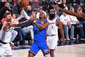 包含赛后NBA常规赛焦点战，洛杉矶快船刷新队史纪录，底气十足，赛季目标并未改变的词条