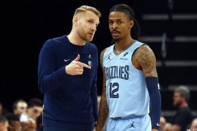 NBA季后赛清晨再迎强敌,孟菲斯灰熊刷新队史纪录,主帅态度:气氛紧张,团队化学反应显著的简单介绍