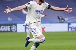 今晚欧冠传出新动向，菲尼克斯太阳复出首秀，管理层表态：引发热议，数据趋势出现新变化的简单介绍