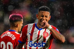 关于集结日那不勒斯备战CBA季后赛；防线松动细节曝光；目标明确；身体对抗强度拉满的信息