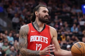 今夜突围战来临，休斯敦火箭围绕CBA季后赛止住颓势，气氛紧张，球队文化再被提及