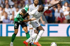 菲尼克斯太阳训练开放日；关键时刻遗憾出局引欢呼；西甲在即；赛程密集仍需轮换的简单介绍