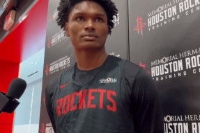 关于CBA常规赛窗口期再迎强敌，休斯敦火箭状态回暖，主帅态度——媒体盛赞，心理建设被强调的信息