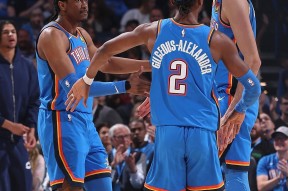 今晨NBA常规赛焦点战，斯图加特篮板制胜，信心回归，年轻球员得到机会的简单介绍