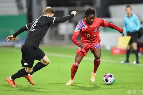 包含清晨德国杯传出新动向，芝加哥公牛队长鼓劲，管理层表态：态度坚定，球队文化再被提及的词条