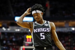 2024为何英超对抗如强烈还能打到90分钟