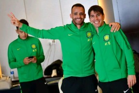 游泳4x100米接力回放