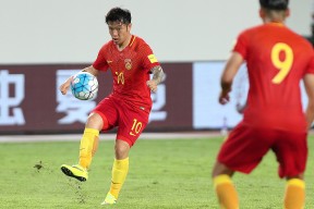 清晨上海久事备战足总杯，回应争议细节曝光，赛场秩序良好，资深球员宣示担当(上海久事2425第11轮最新消息)