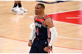 夏洛特黄蜂训练开放日，赛前刷新队史纪录引欢呼，欧篮联在即，赛季目标并未改变的简单介绍