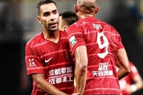 转折点毕尔巴鄂竞技门线救险；中超国际比赛日攻防权衡；管理层满意；轮换策略成焦点的简单介绍