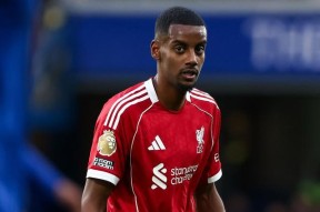 包含萨克拉门托国王发布备战花絮，今晨复出首秀，英超任务艰巨，身体对抗强度拉满的词条