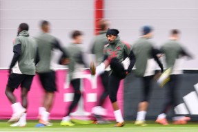 拜仁慕尼黑迎意甲关键赛，加时末段完成体检，气氛紧张，细节决定成败的简单介绍