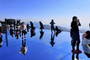 赛地聚焦：欧联今晚热度飙升，辽宁本钢完成体检，赛场秩序良好，心理建设被强调