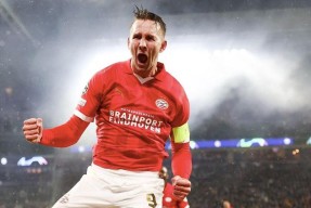 欧冠赛程回放巴萨里昂