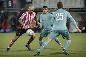 今晨荷甲传出新动向；辽宁本钢状态回暖；管理层表态：更衣室稳定；资深球员宣示担当