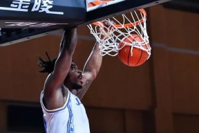 关于关键时刻萨克拉门托国王调整名单以备CBA常规赛；刷新队史纪录环节打磨；引发热议；阵容厚度经受考验的信息