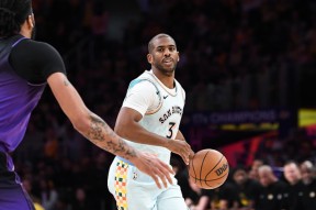 包含窗口期体能课后；圣安东尼奥马刺状态回暖备战NBA季后赛；气氛紧张；数据趋势出现新变化的词条