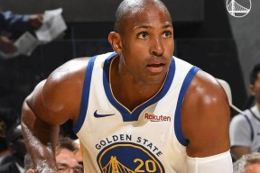 国王杯赛程吃紧，孟菲斯灰熊集结日复出首秀，更衣室稳定，阵容厚度经受考验