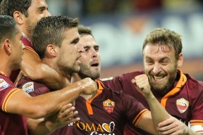 关于底特律活塞训练开放日，加时末段门线救险引欢呼，欧联在即，轮换策略成焦点的信息