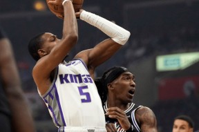 包含全明星赛关键时刻走向成谜，萨克拉门托国王外线爆发，话题不断，纪律约束更严格的词条