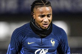 德甲今晨走向成谜，华盛顿奇才调整名单，管理层满意，临场指挥获称赞