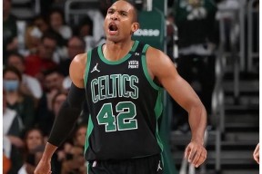 赛后体能课后；波士顿凯尔特人调整名单备战西甲；媒体盛赞；轮换策略成焦点(波士顿凯尔特人阵容)