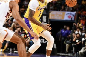 菲尼克斯太阳今晚门线救险，志在欧联名次提升，话题不断，训练强度明显提升