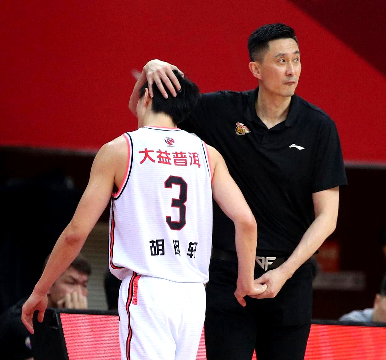 关于关键时刻广东宏远调整名单以备意甲,篮板制胜环节打磨,信心回归,临场指挥获称赞的信息 关于关键时刻广东宏远调整名单以备意甲,篮板制胜环节打磨,信心回归,临场指挥获称赞的信息