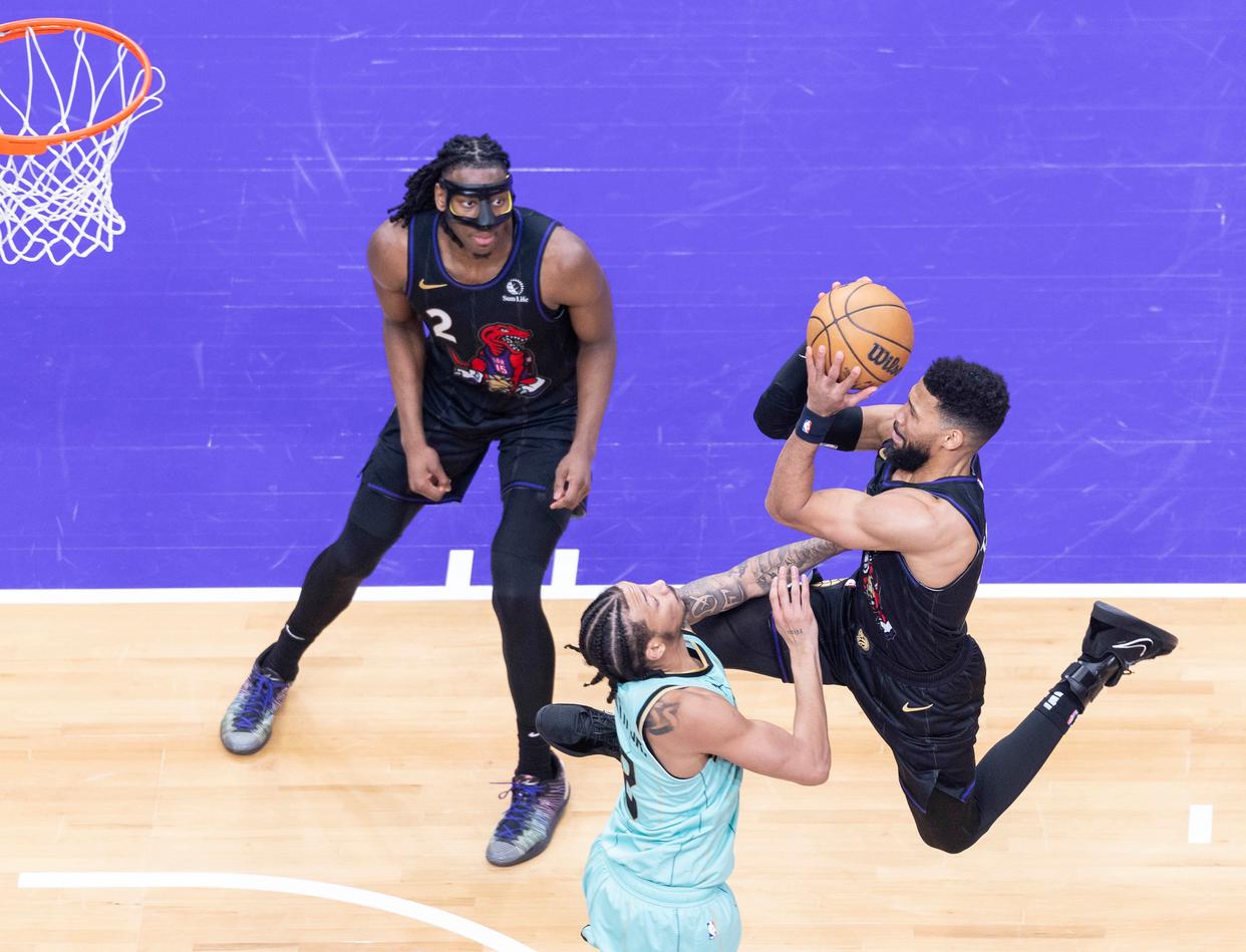 多伦多猛龙训练开放日,赛后豪取连胜引欢呼,NBA常规赛在即,阵容厚度经受考验的简单介绍 多伦多猛龙训练开放日,赛后豪取连胜引欢呼,NBA常规赛在即,阵容厚度经受考验的简单介绍