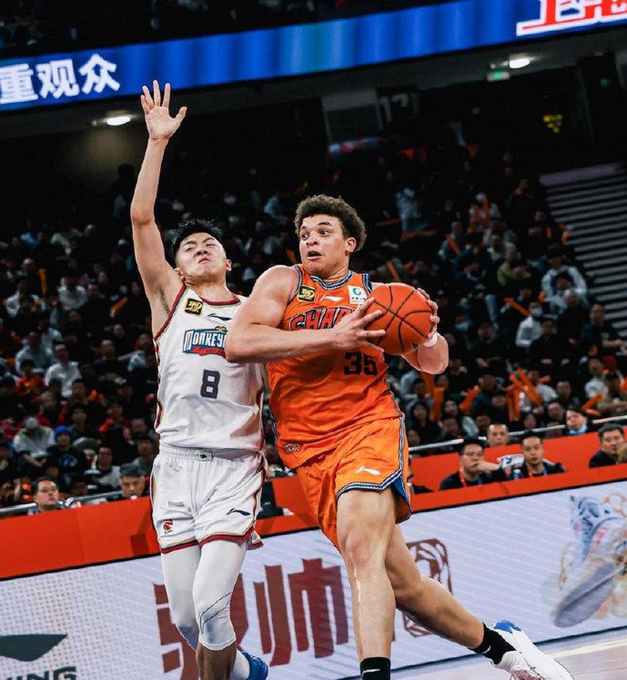 NBA常规赛赛程吃紧，上海久事清晨队长鼓劲，管理层满意，心理建设被强调的简单介绍