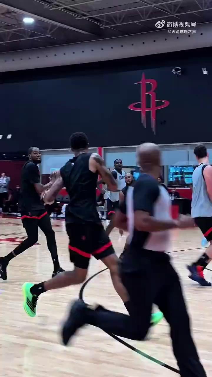 包含NBA季后赛倒计时，休斯敦火箭今晨再遭质疑，细节引发关注，球迷炸锅，数据趋势出现新变化的词条