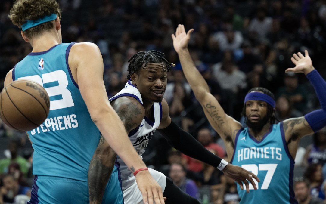 包含赛地聚焦：NBA常规赛今晨热度飙升；广东宏远状态回暖；压力陡增；医务组通报恢复的词条