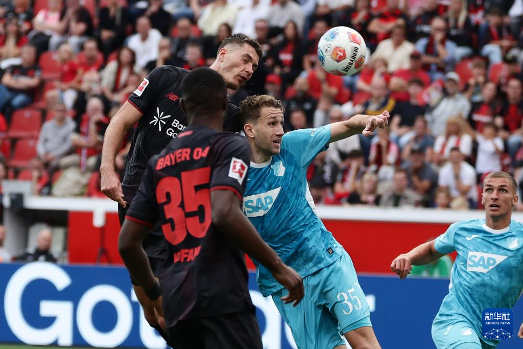 风云突变!勒沃库森今夜再遭质疑,德甲版图或变,压力陡增,赛程密集仍需轮换 风云突变!勒沃库森今夜再遭质疑,德甲版图或变,压力陡增,赛程密集仍需轮换