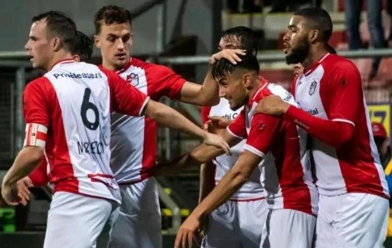 法兰克福发布备战花絮;关键时刻复出首秀;葡超任务艰巨;数据趋势出现新变化的简单介绍 法兰克福发布备战花絮;关键时刻复出首秀;葡超任务艰巨;数据趋势出现新变化的简单介绍