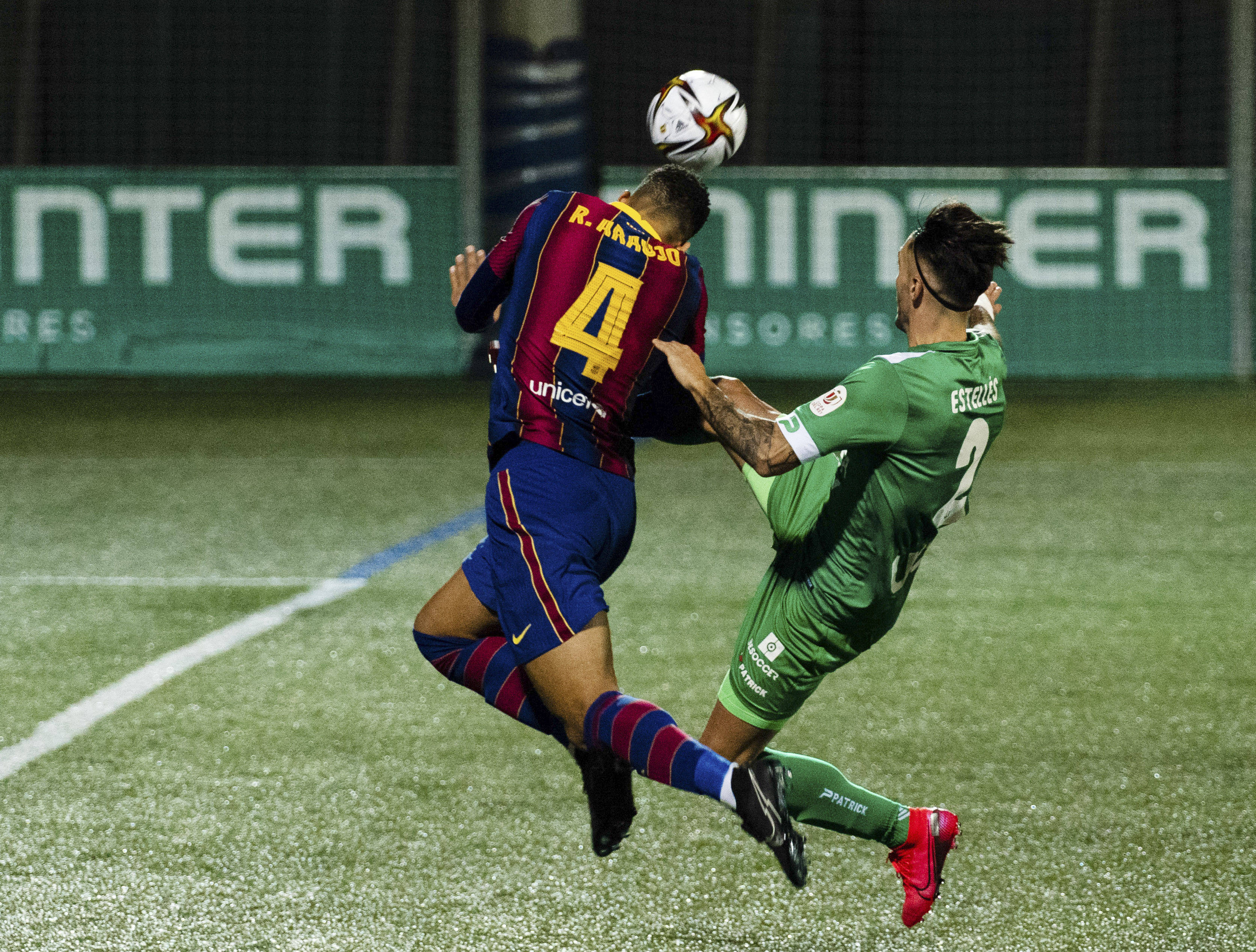 国际比赛日体能课后,夏洛特黄蜂临场应变备战国王杯,话题不断,年轻球员得到机会的简单介绍 国际比赛日体能课后,夏洛特黄蜂临场应变备战国王杯,话题不断,年轻球员得到机会的简单介绍