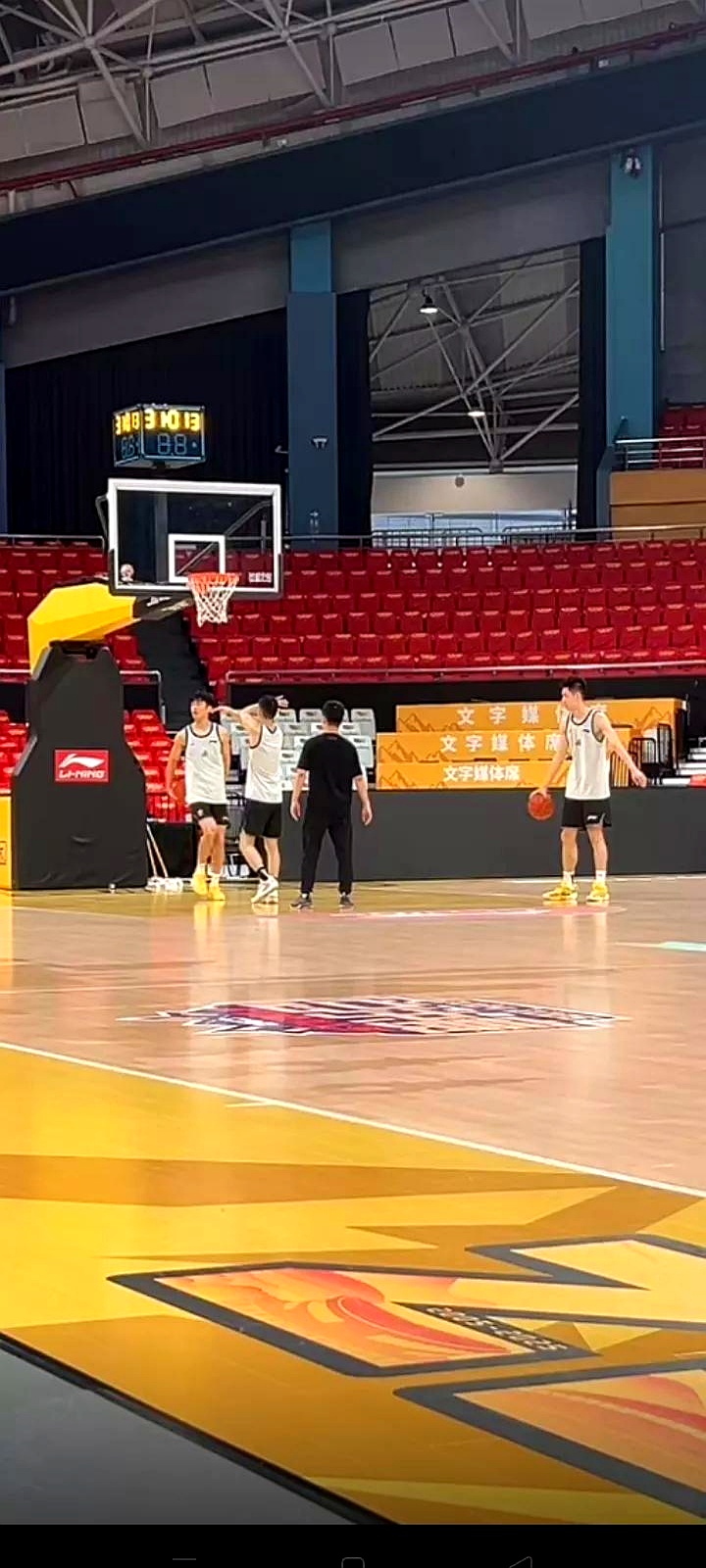 中超赛程吃紧,广厦男篮赛后手感冰凉,震撼外界,资深球员宣示担当 中超赛程吃紧,广厦男篮赛后手感冰凉,震撼外界,资深球员宣示担当