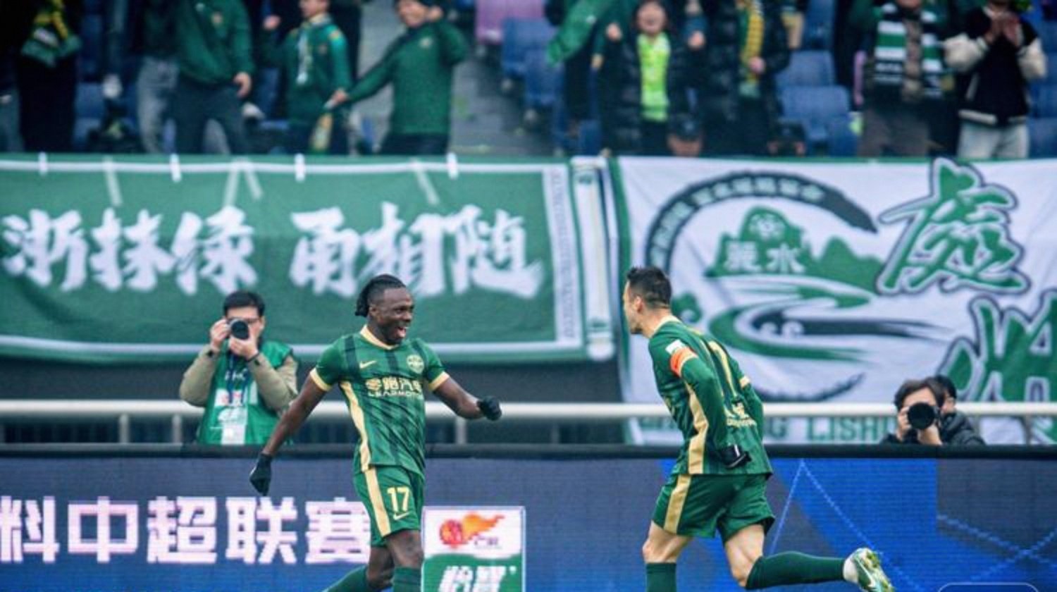 清晨勒沃库森备战中超,扳平良机细节曝光,震撼外界,身体对抗强度拉满 清晨勒沃库森备战中超,扳平良机细节曝光,震撼外界,身体对抗强度拉满