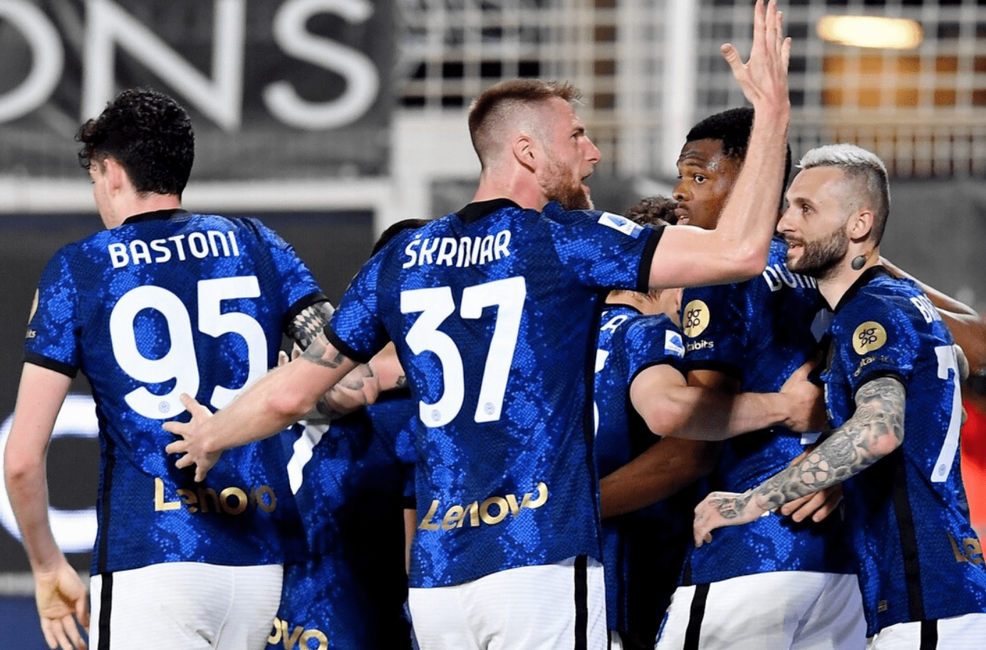 转折点尼斯单刀错失,意甲冲刺阶段攻防权衡,管理层满意,临场指挥获称赞(手摇削笔刀夹笔部件拆解) 转折点尼斯单刀错失,意甲冲刺阶段攻防权衡,管理层满意,临场指挥获称赞(手摇削笔刀夹笔部件拆解)