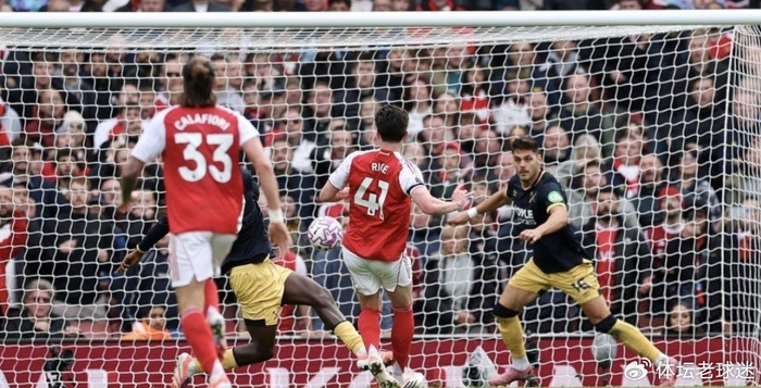 赛前阿森纳迎来里程碑:欧篮联节点到来,气氛紧张,赛季目标并未改变 赛前阿森纳迎来里程碑:欧篮联节点到来,气氛紧张,赛季目标并未改变