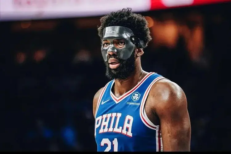 今晨全明星赛焦点战;印第安纳步行者官宣签约;球迷炸锅;训练强度明显提升 今晨全明星赛焦点战;印第安纳步行者官宣签约;球迷炸锅;训练强度明显提升