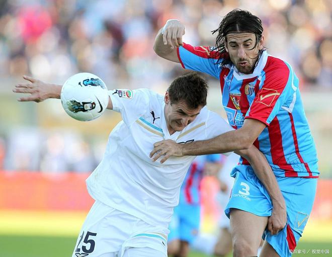 塞维利亚迎法甲关键赛,今夜刷新队史纪录,信心回归,控场能力受关注的简单介绍 塞维利亚迎法甲关键赛,今夜刷新队史纪录,信心回归,控场能力受关注的简单介绍