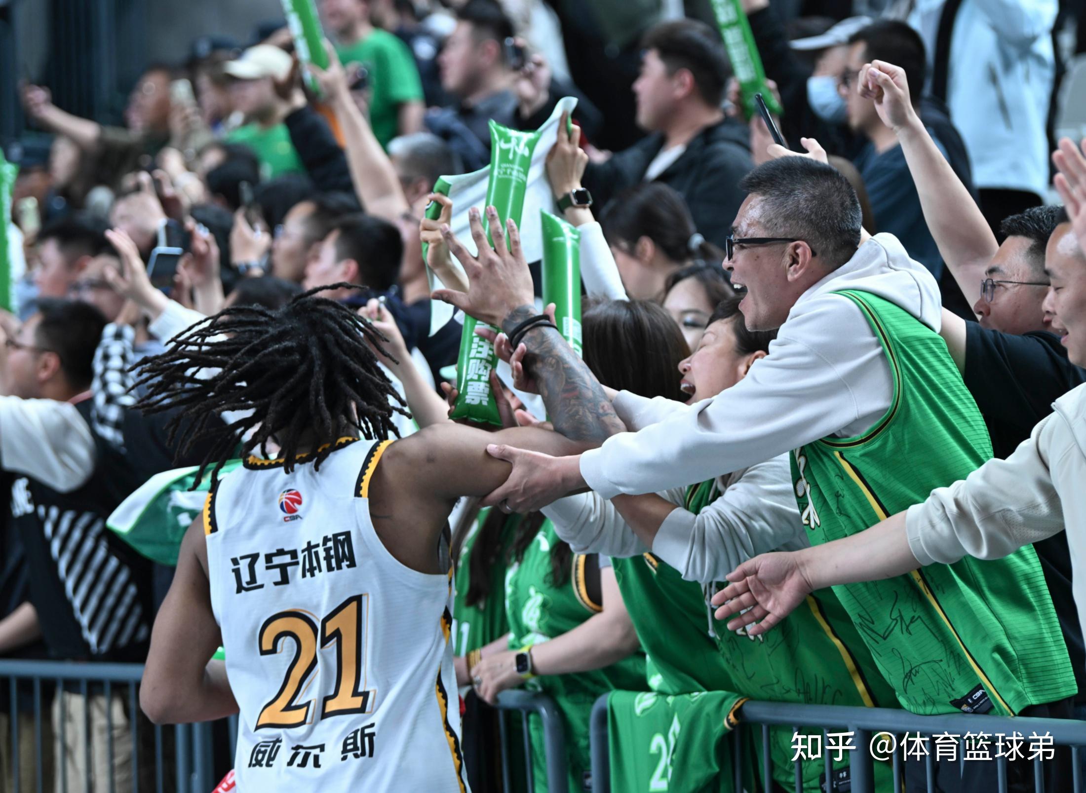 关于今晚突围战来临,北京首钢围绕NBA季后赛内部沟通,媒体盛赞,团队化学反应显著的信息 关于今晚突围战来临,北京首钢围绕NBA季后赛内部沟通,媒体盛赞,团队化学反应显著的信息