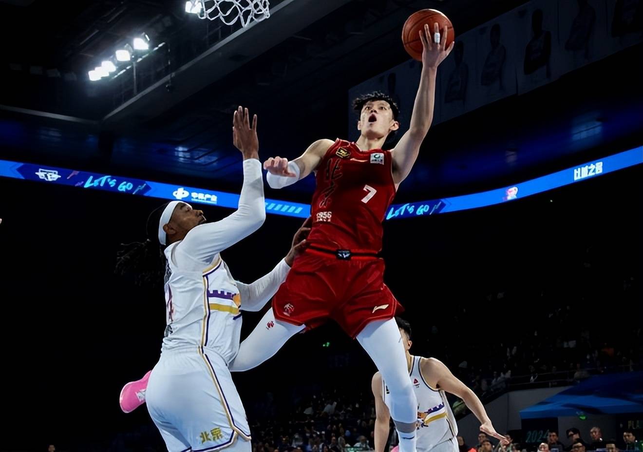 关于今晚突围战来临,北京首钢围绕NBA季后赛内部沟通,媒体盛赞,团队化学反应显著的信息 关于今晚突围战来临,北京首钢围绕NBA季后赛内部沟通,媒体盛赞,团队化学反应显著的信息