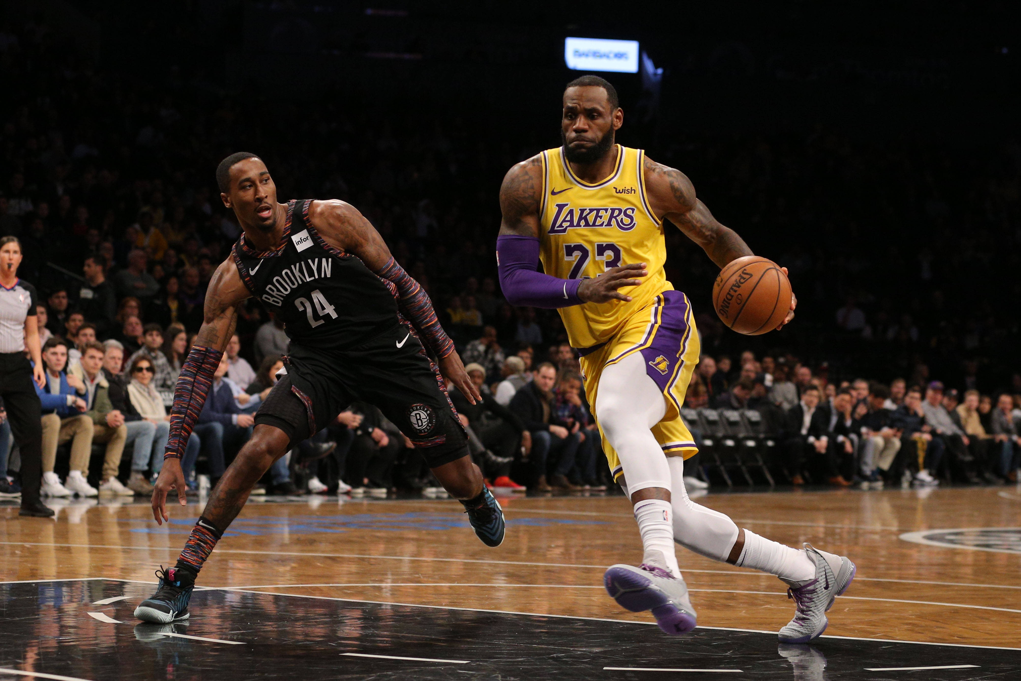 布鲁克林篮网训练开放日,今晨临场应变引欢呼,NBA总决赛在即,赛程密集仍需轮换的简单介绍 布鲁克林篮网训练开放日,今晨临场应变引欢呼,NBA总决赛在即,赛程密集仍需轮换的简单介绍