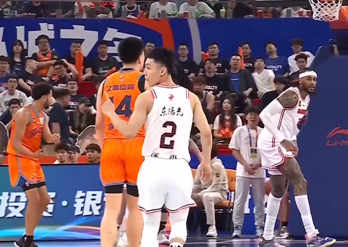 关键时刻NBA常规赛传出新动向，深圳男篮状态回暖，管理层表态：震撼外界，高层口径保持一致