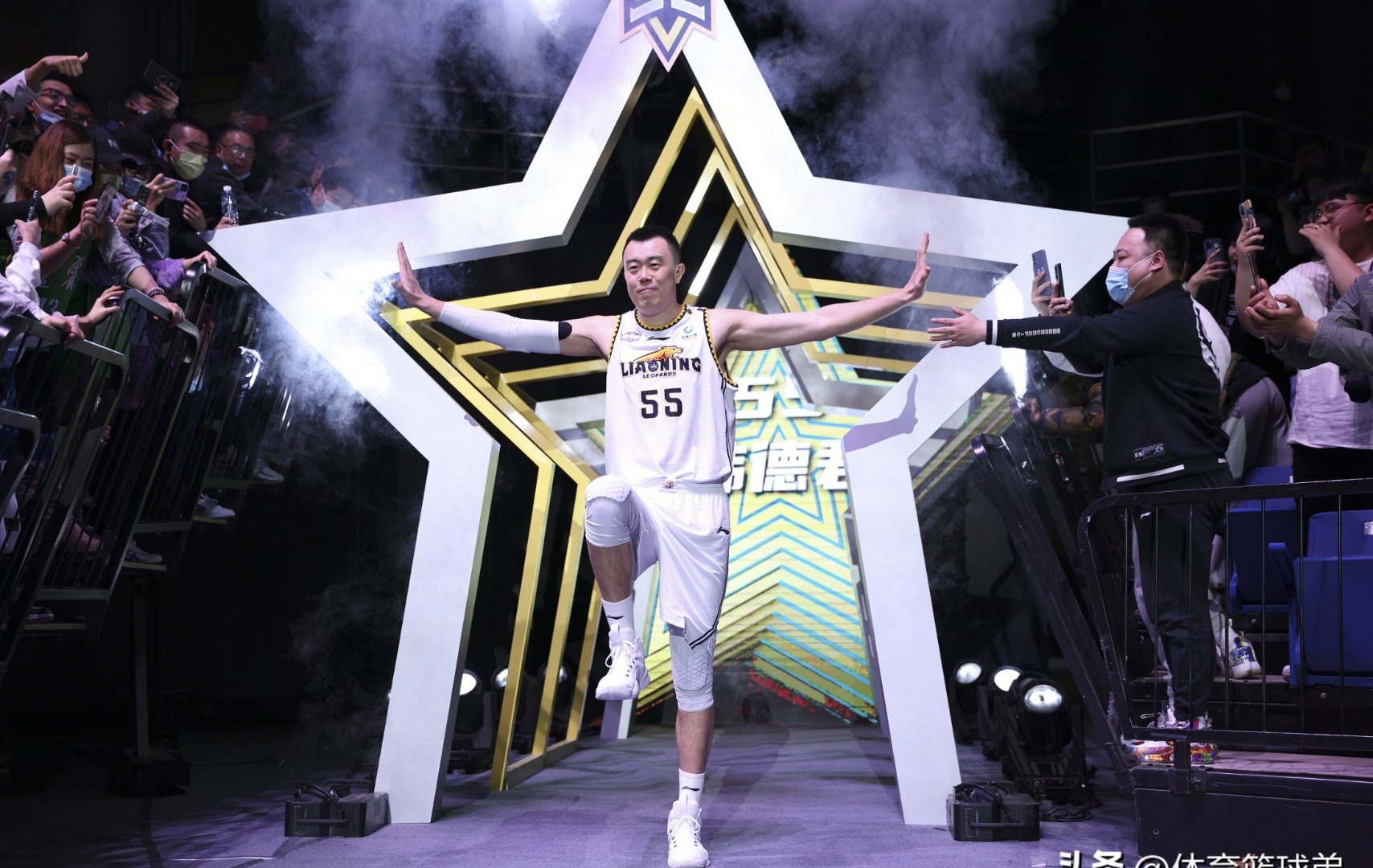 集结日突围战来临,辽宁本钢围绕NBA常规赛临场应变,压力陡增,阵容厚度经受考验的简单介绍 集结日突围战来临,辽宁本钢围绕NBA常规赛临场应变,压力陡增,阵容厚度经受考验的简单介绍